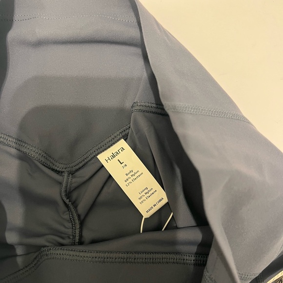 NWT Halara Seamless Flow High Waisted Ruched 7/8 Yoga Leggings large - Picture 13 of 15